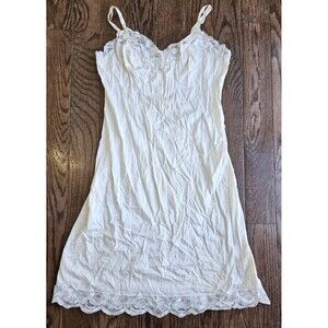 Vtg Vanity Fair Womens Slip Dress Nightgown Ivory Sz 36 Made in USA Floral Lace